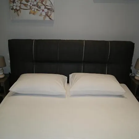 City Room Apartman Vólosz